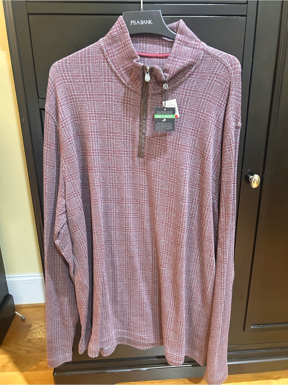 Jos. A. Bank Men's Zip-Up Sweater in Mauve/Purple Plaid